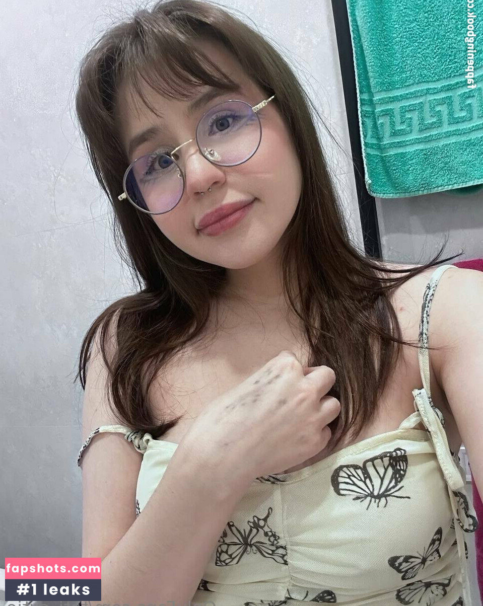 tati_cutie gallery photo #14