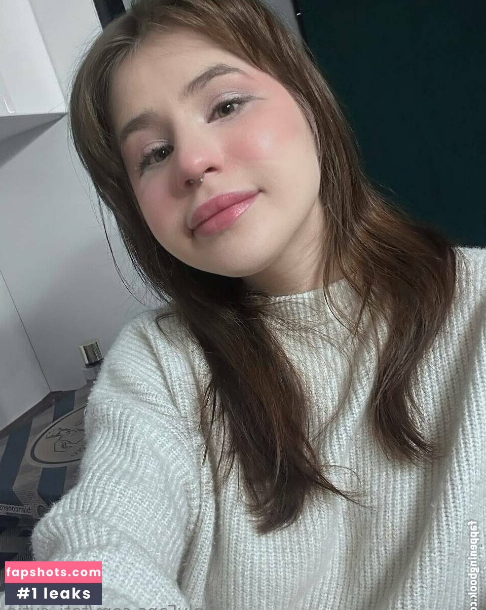 tati_cutie gallery photo #15