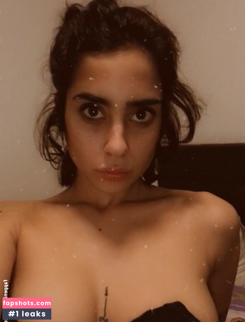 Tatiana Caetano nude babe gallery