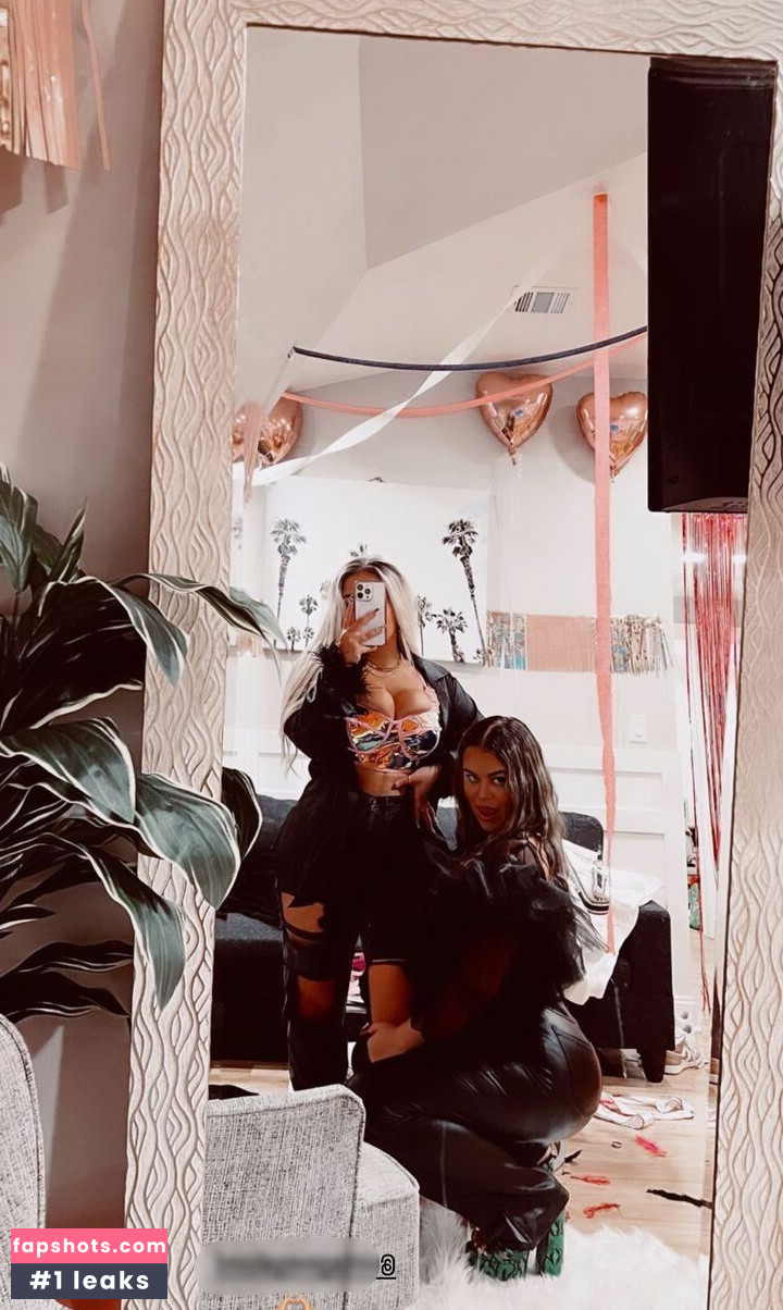 Tatiana Gianacopoulos nude babe gallery