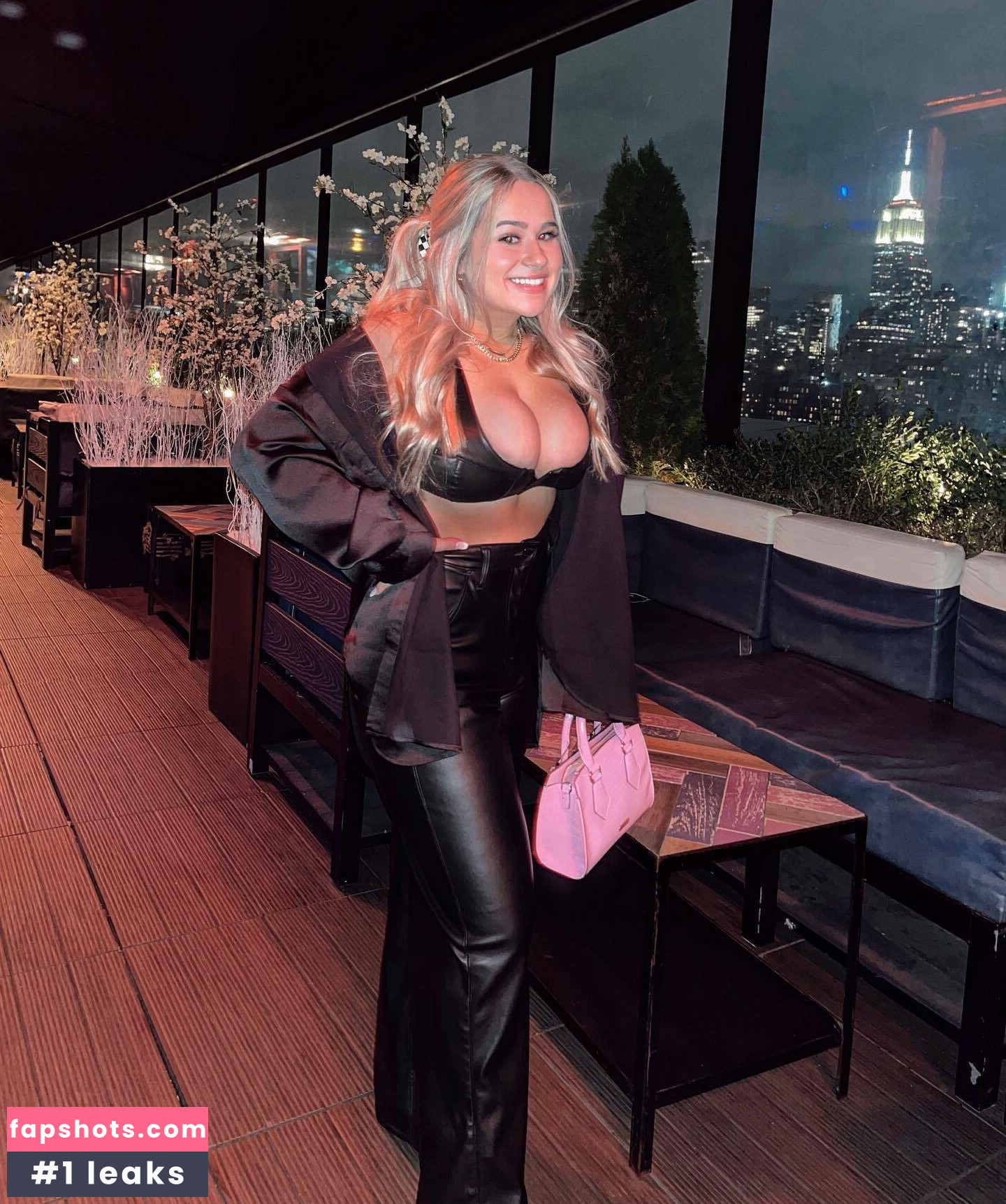 Tatiana Gianacopoulos gallery photo #7