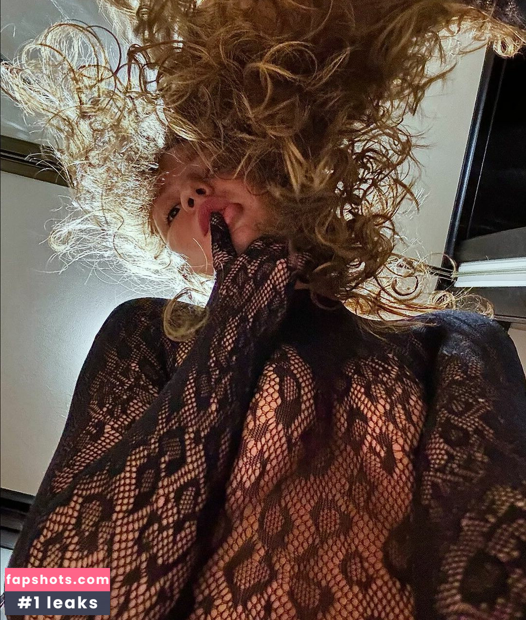 Tatiana Oleksyuk gallery photo #4