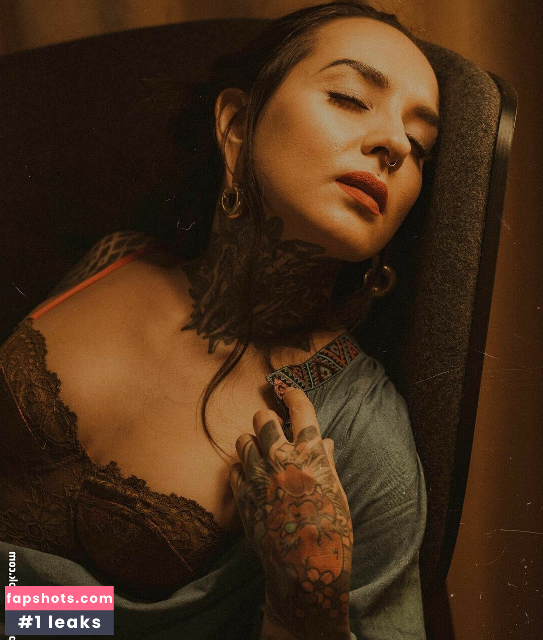 Tatiana Shmayluk gallery photo #15