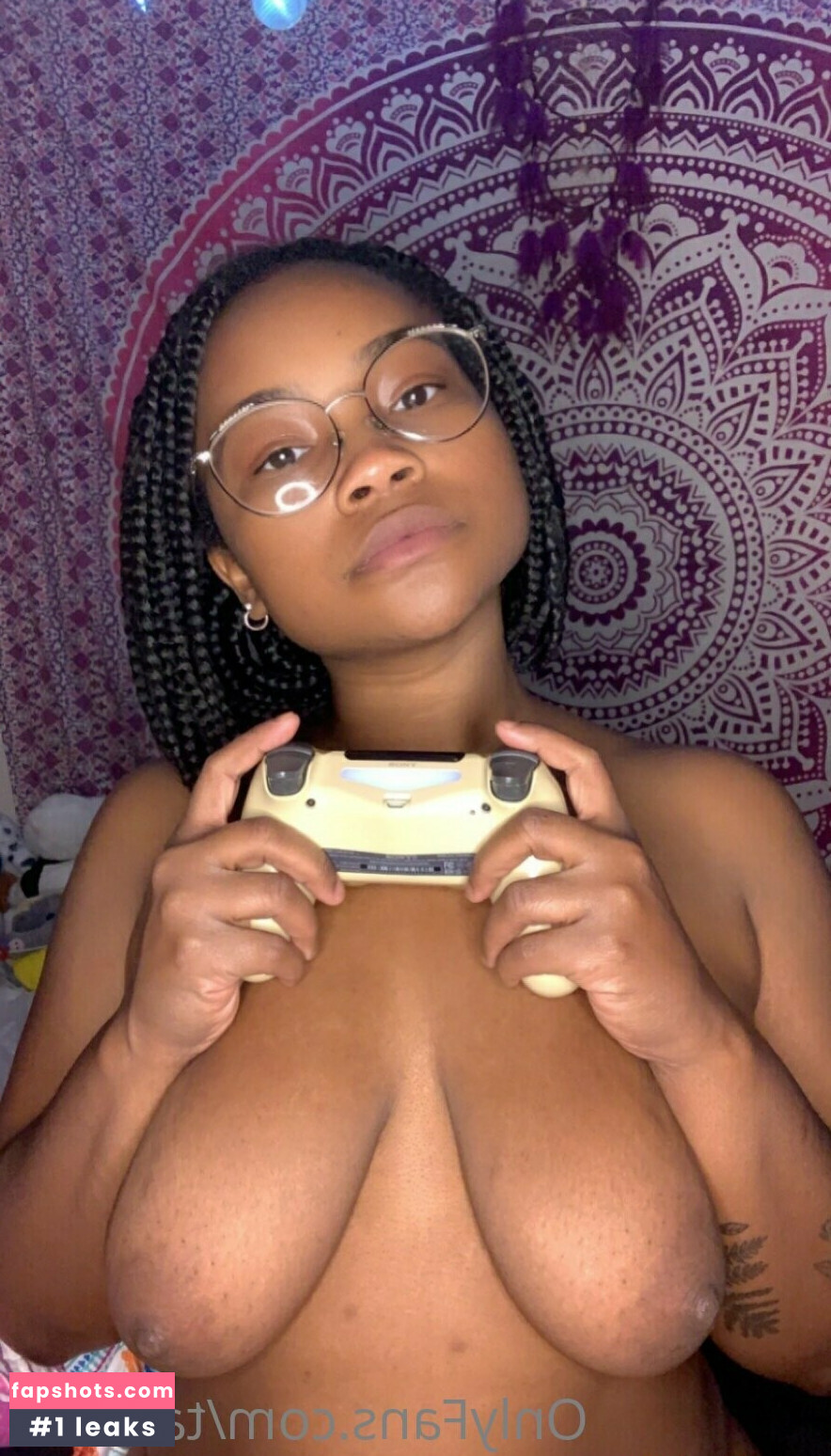 tatiaraa Nude Leaks OnlyFans Photos #2 - LeakJerk