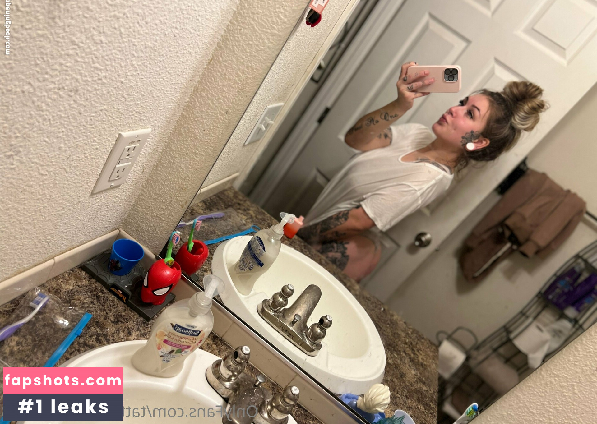 tattedprincess1998 Filtración Desnuda OnlyFans Foto #23 - Fapshots