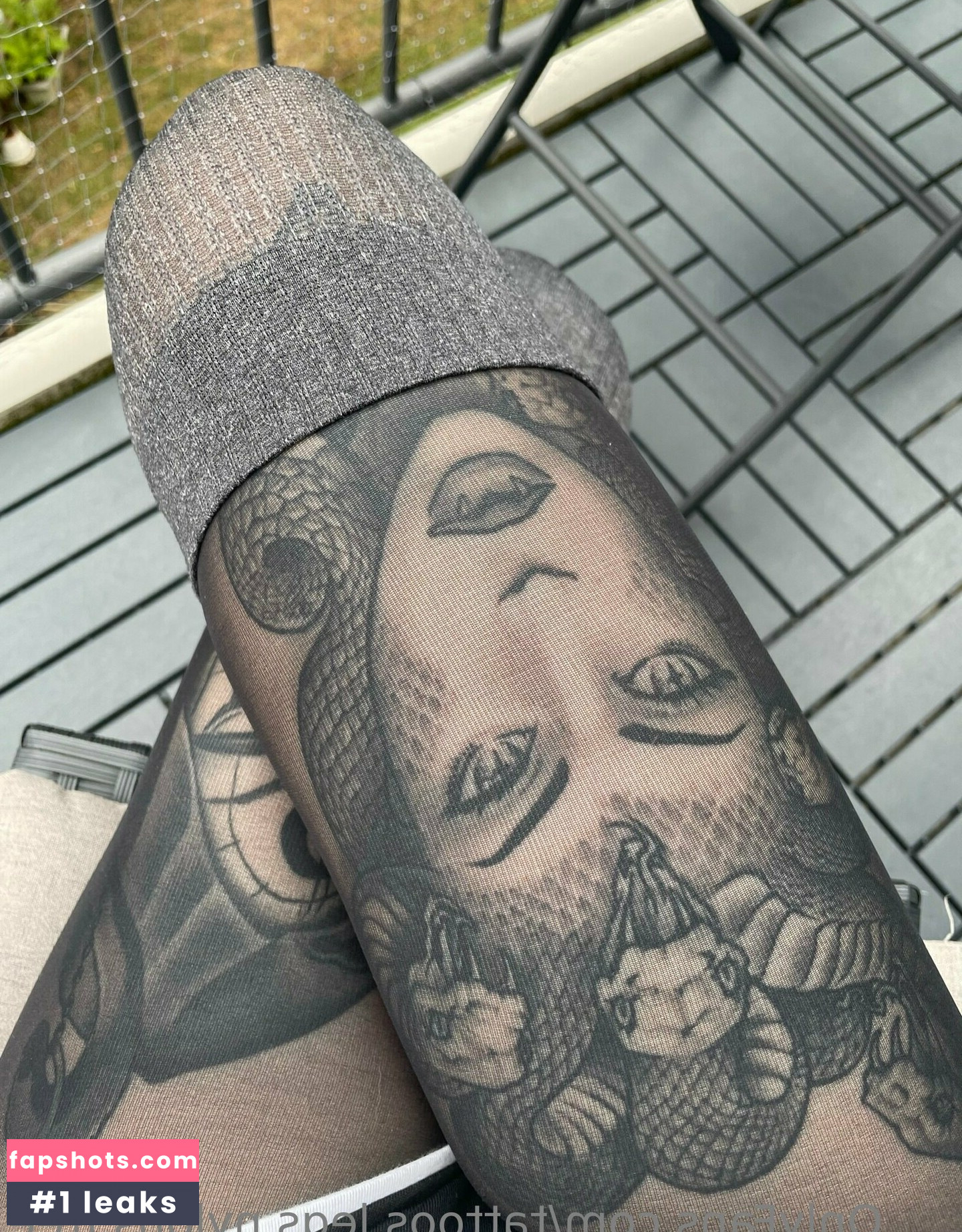 tattoos.legs.nylons.free gallery photo #43