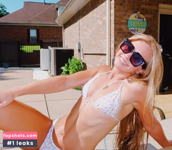 Tatum Bittick nude babe gallery