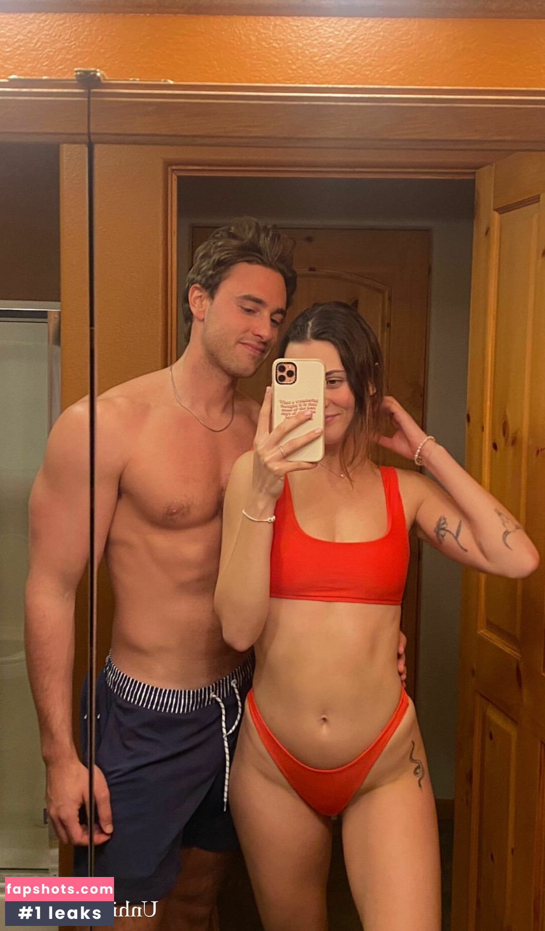 Tatum Dahl gallery photo #6