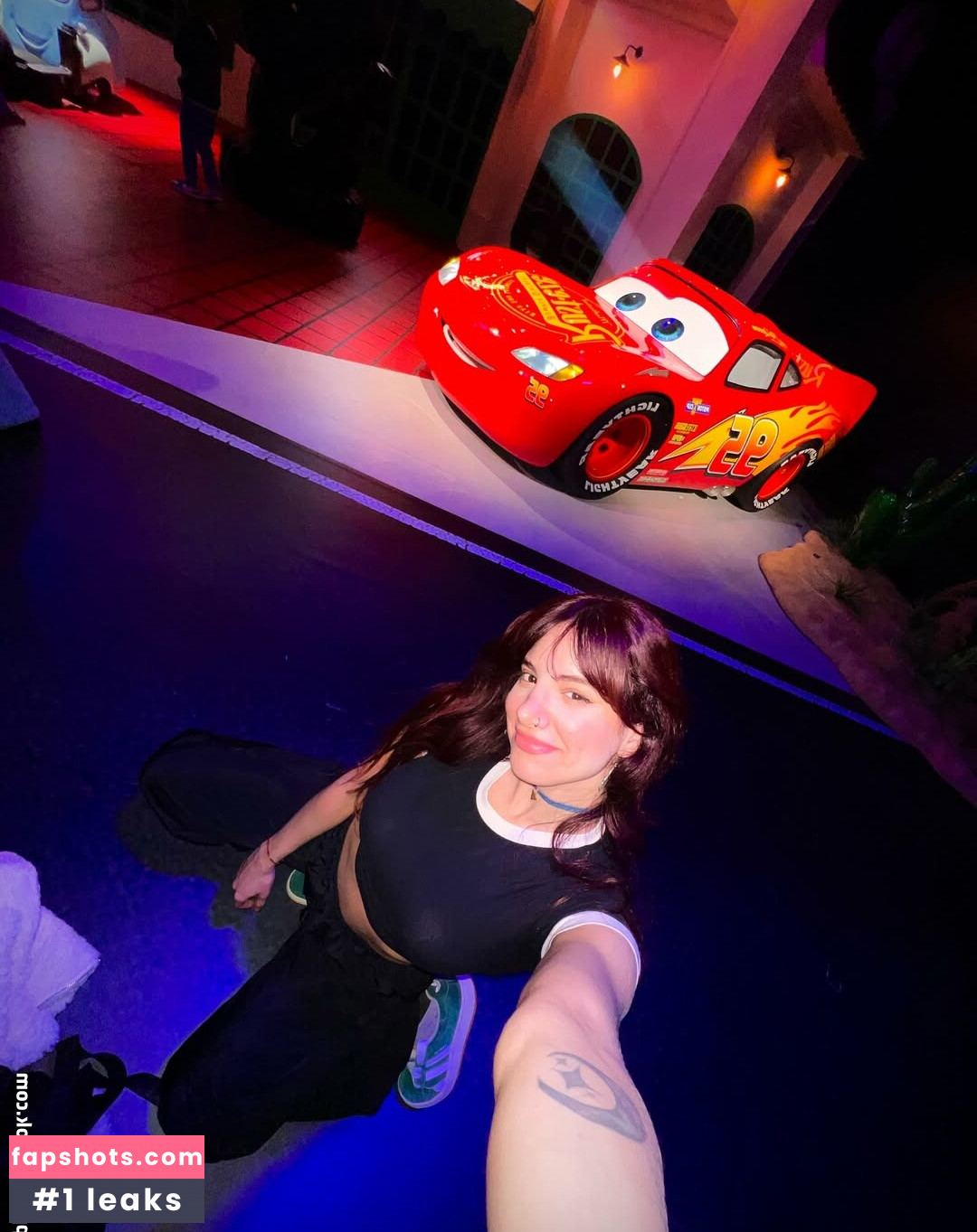 Tawna gallery photo #5