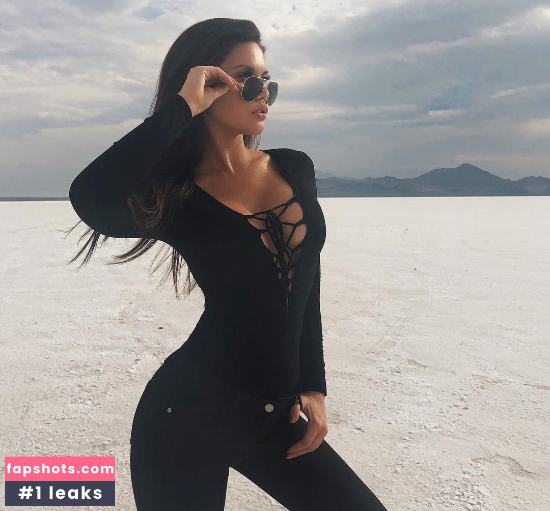 Tawny Jordan gallery photo #122