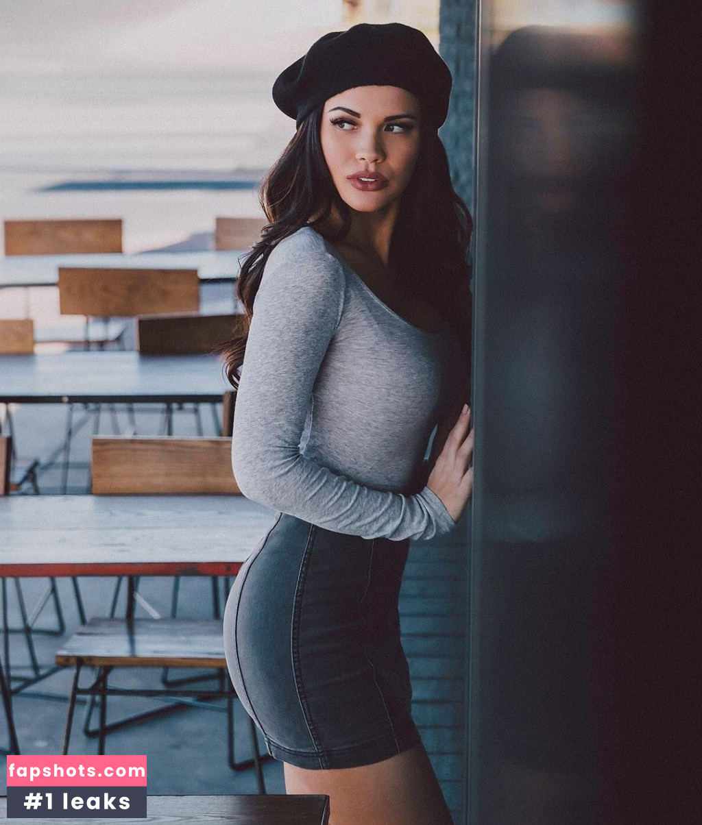 Tawny Jordan gallery photo #149