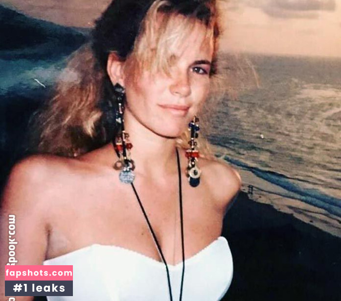 Tawny Kitaen gallery photo #67