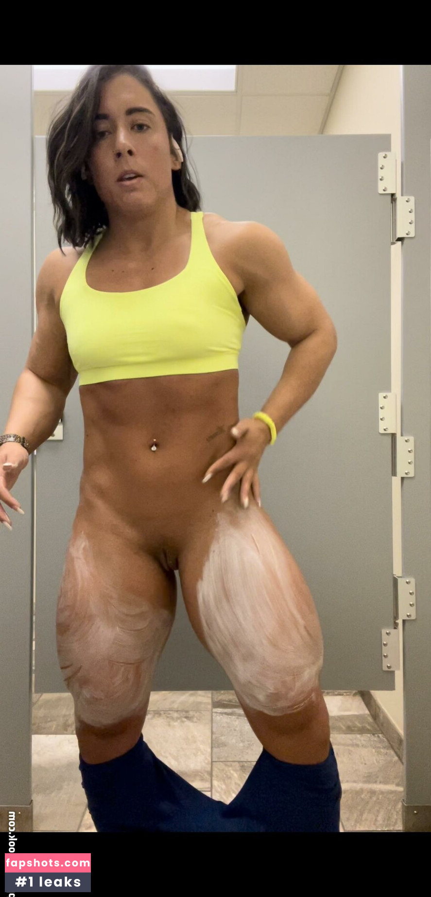 Tay Bae gallery photo #52