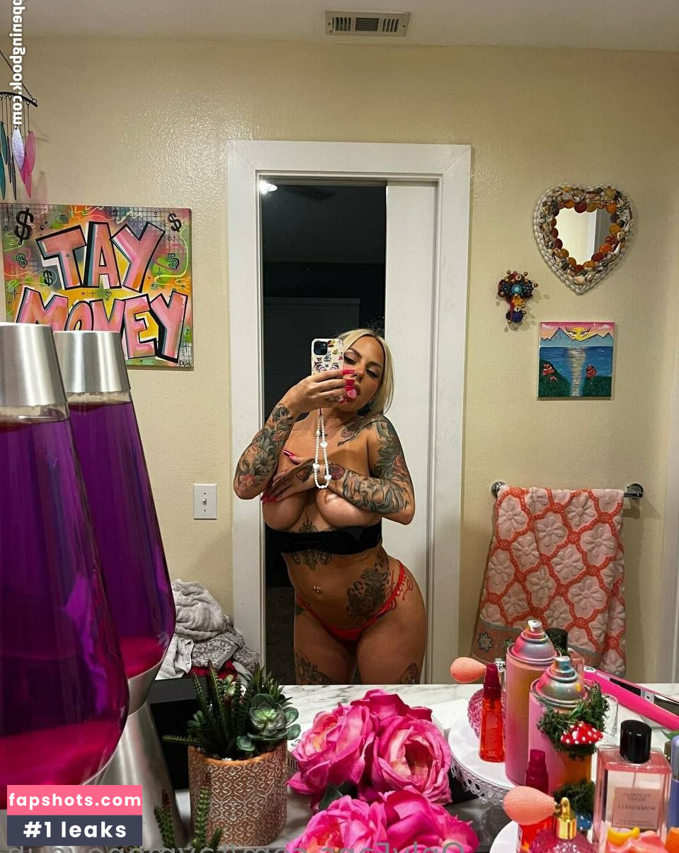 Tay Money gallery photo #10