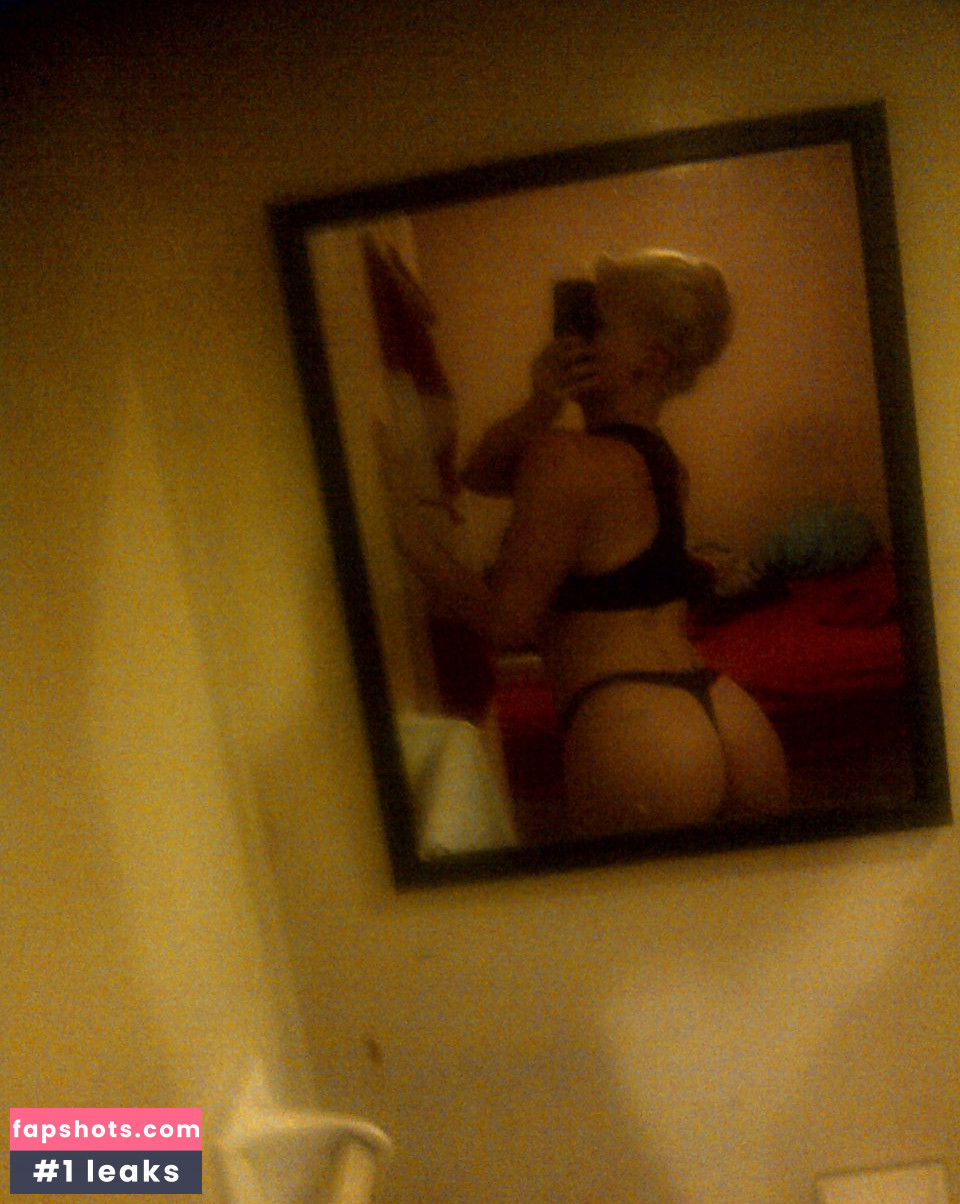 Taya Valkyrie gallery photo #49