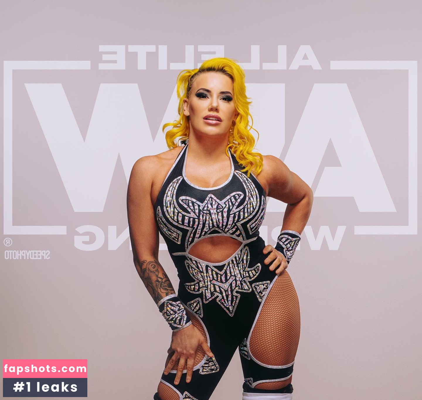 Taya Valkyrie gallery photo #10