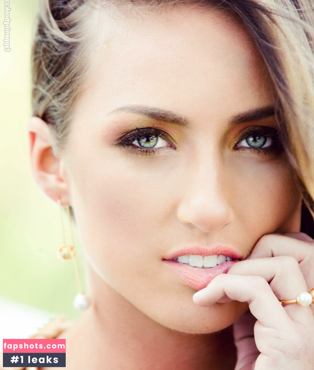 Taylor Altom gallery photo #24