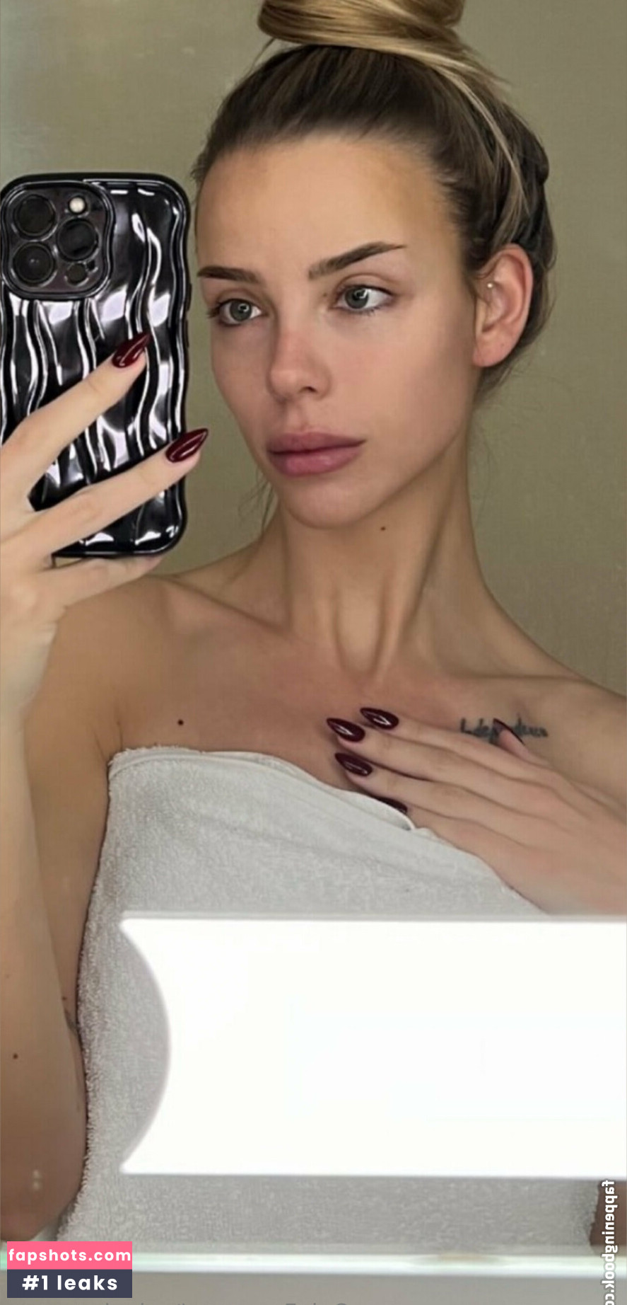 Taylor Brumann Nude Leaks OnlyFans Photos #5 - LeakJerk