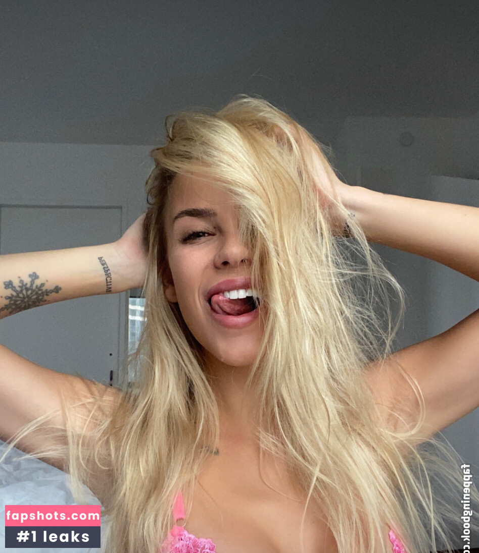 Taylor Brumann Nude Leaks OnlyFans Photos #7 - LeakJerk