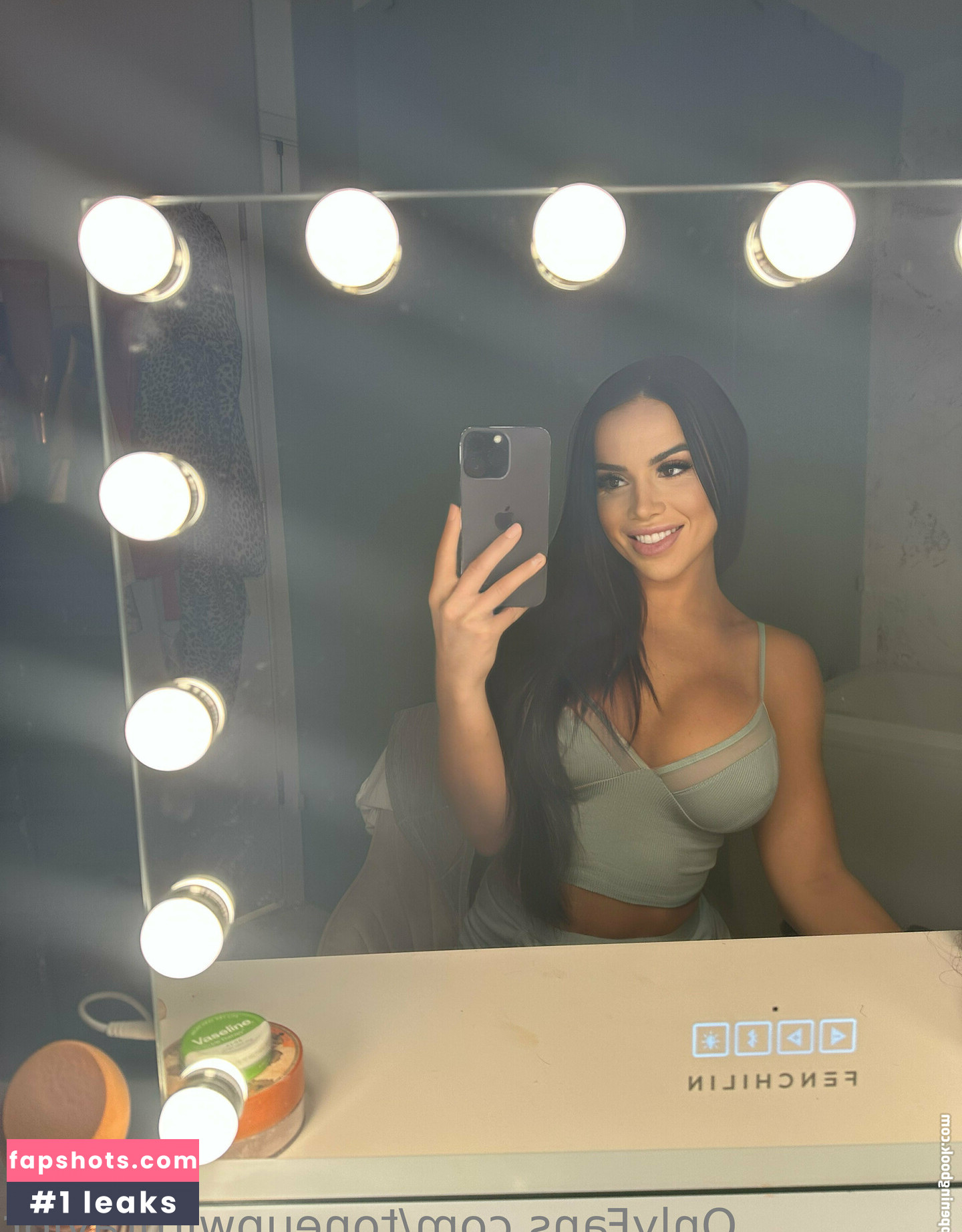 Taylor DeFazio gallery photo #8