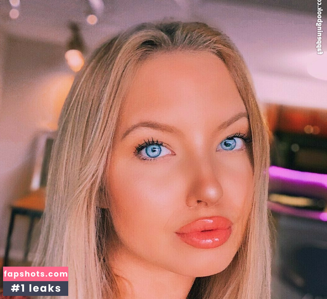 Taylor Drew gallery photo #11