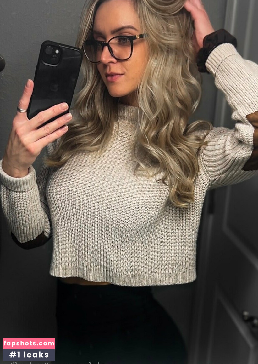 Taylor Fitz gallery photo #29