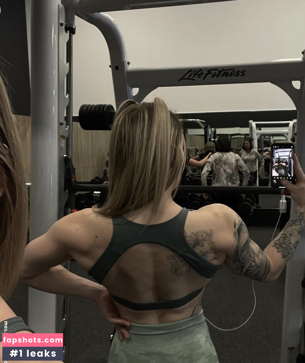 Taylor Flewin gallery photo #101