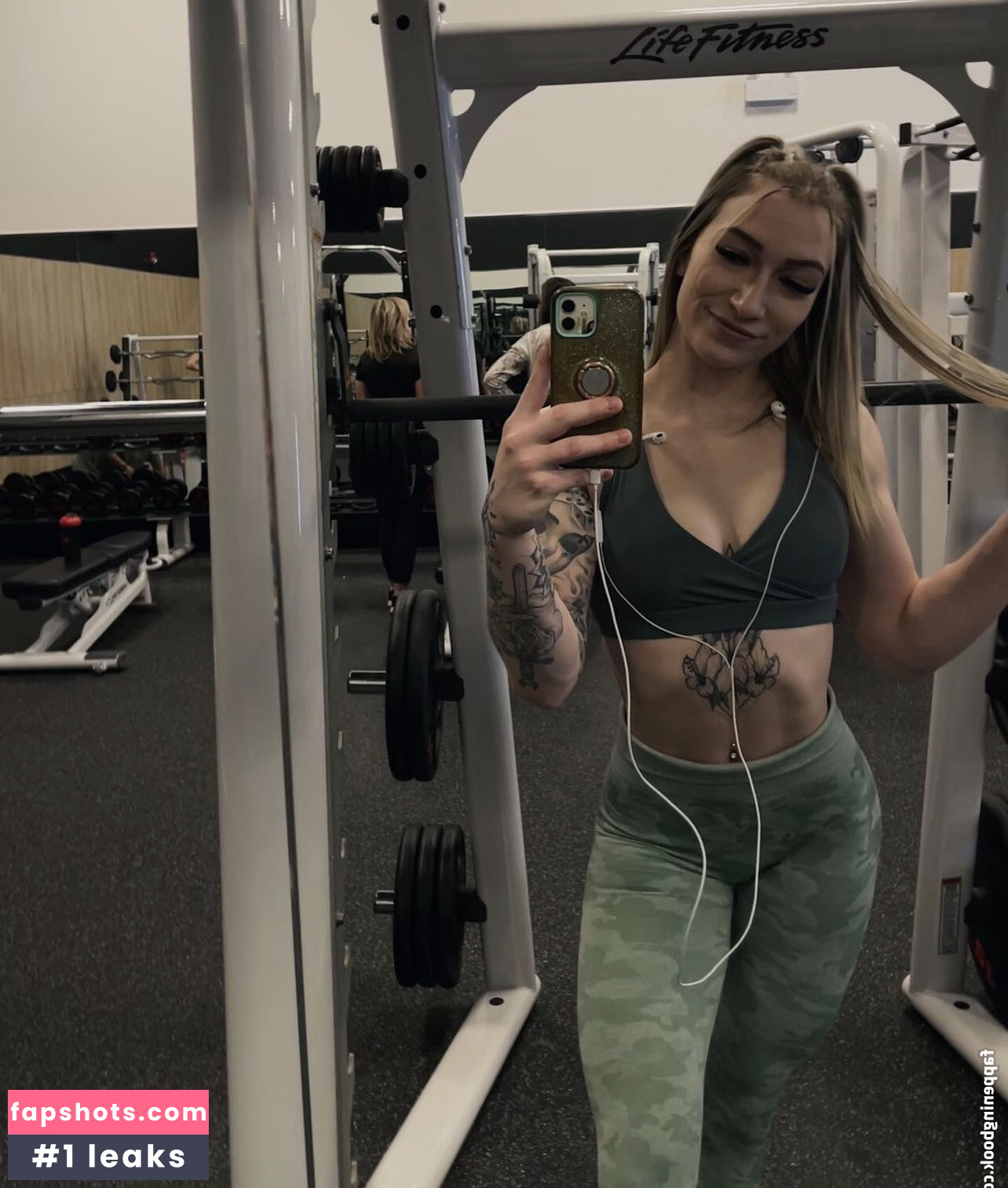 Taylor Flewin gallery photo #111