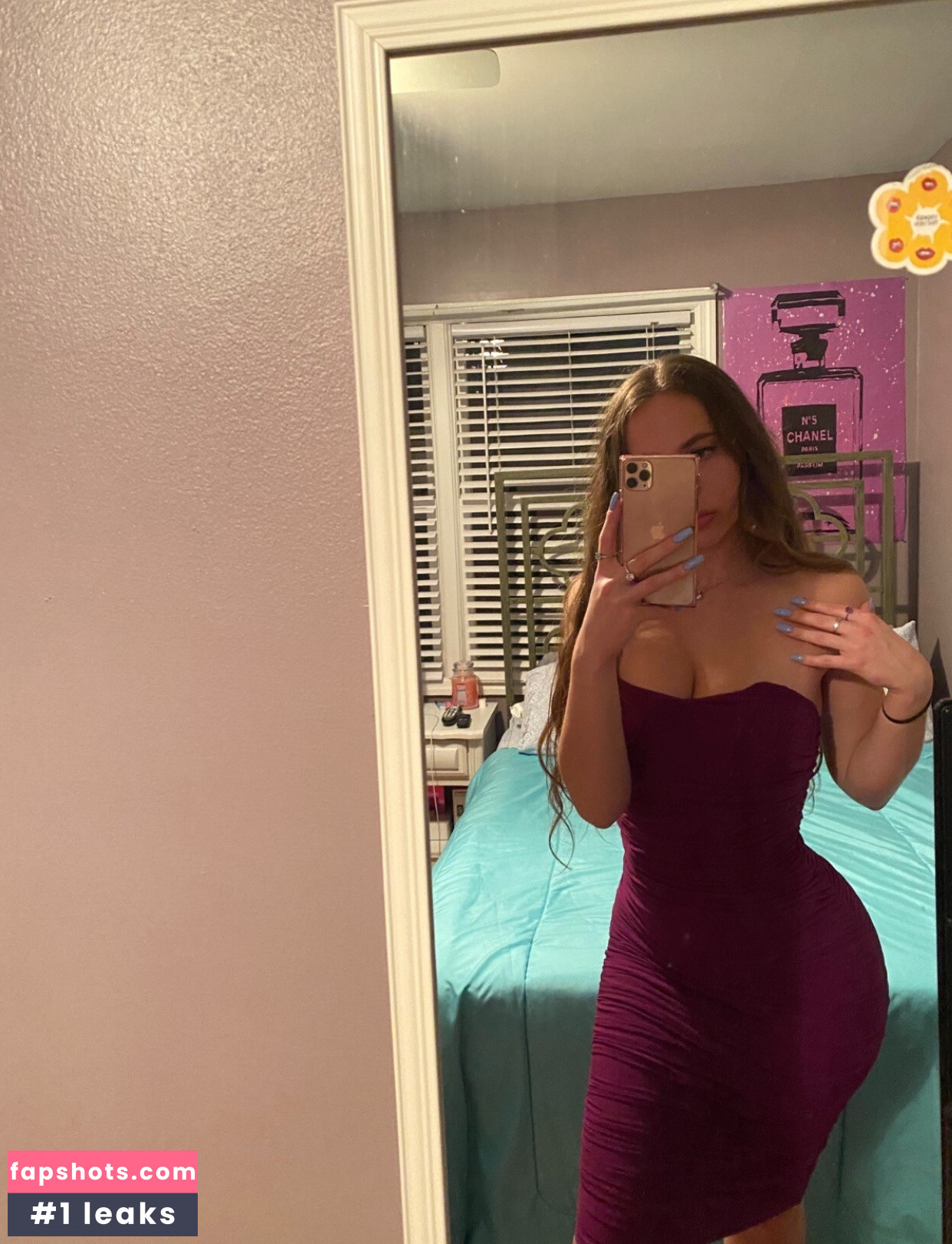 Taylor Hansen gallery photo #19