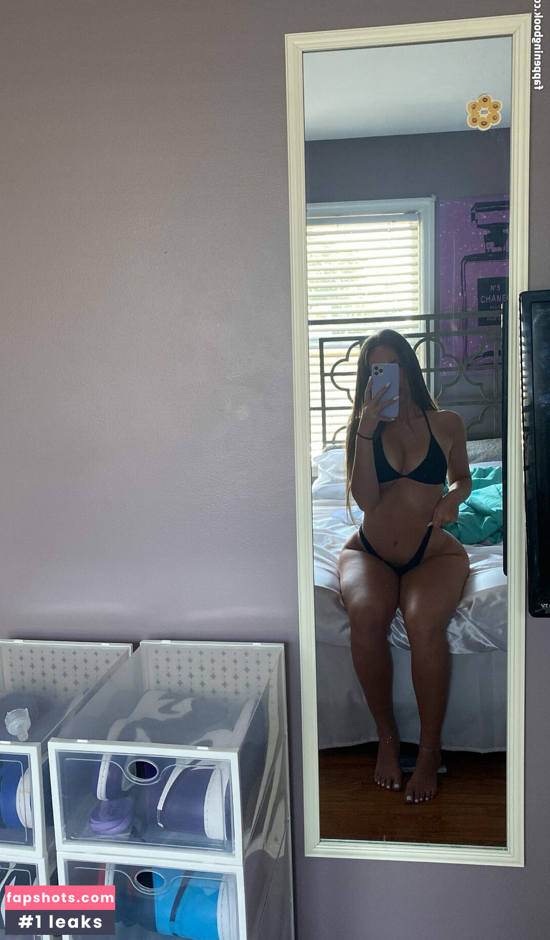 Taylor Hansen gallery photo #37