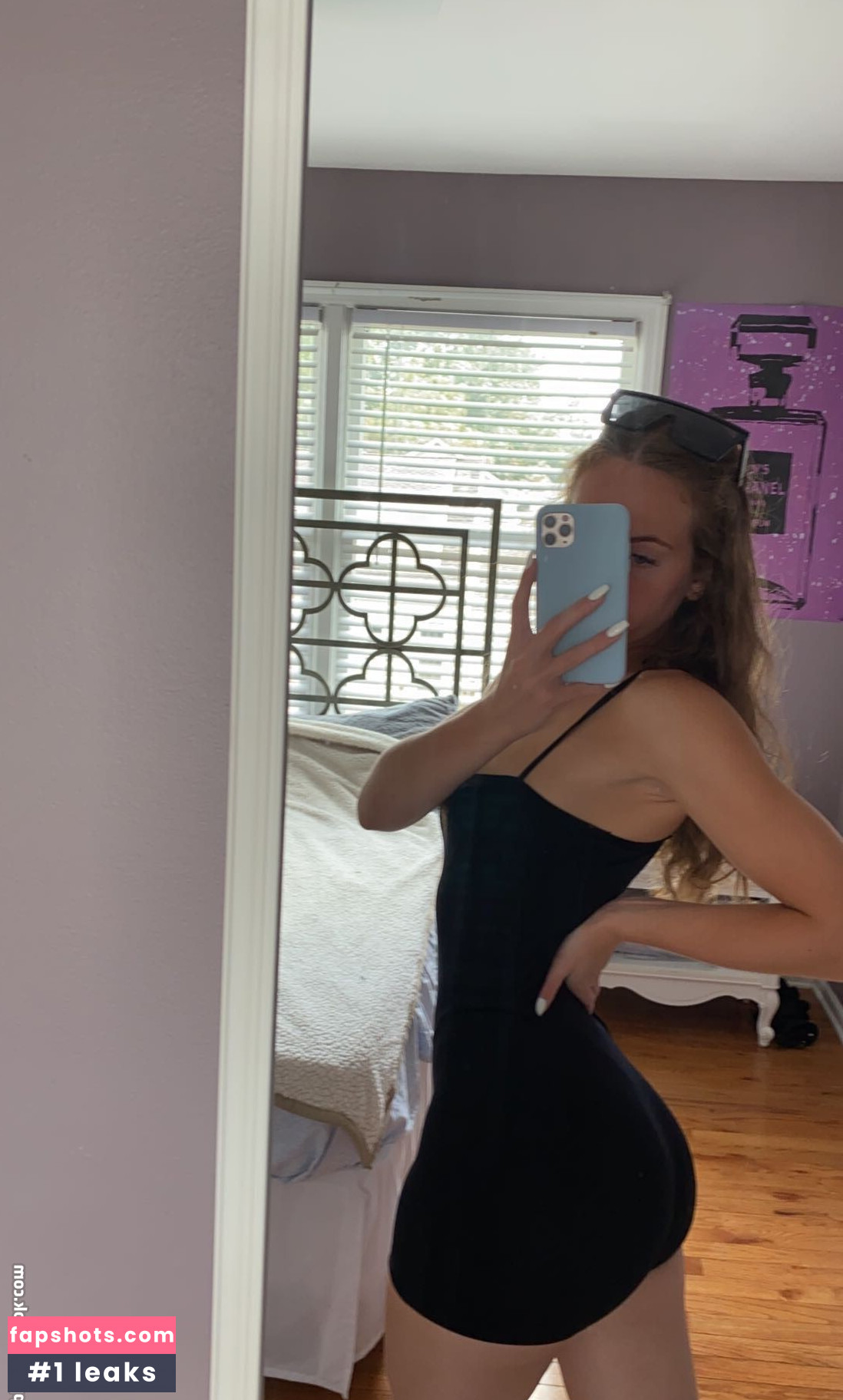 Taylor Hansen gallery photo #10