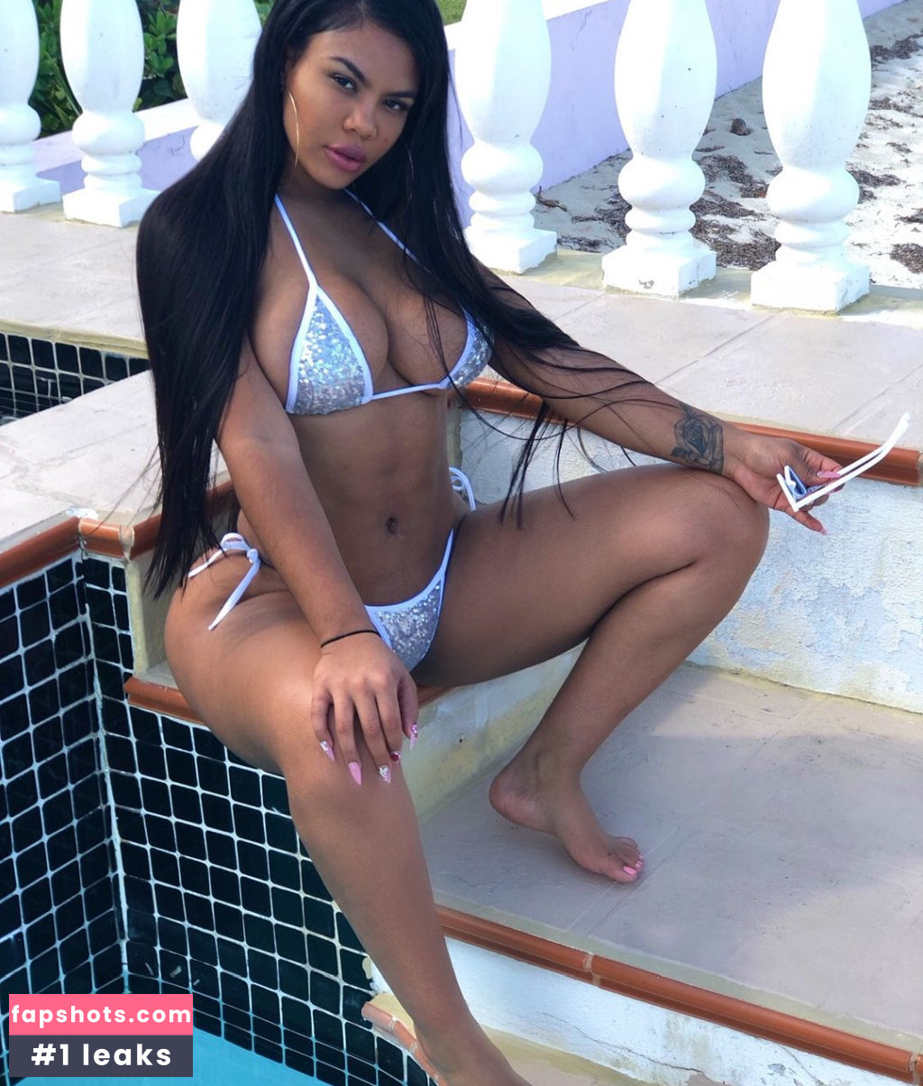 Taylor Hing gallery photo #54