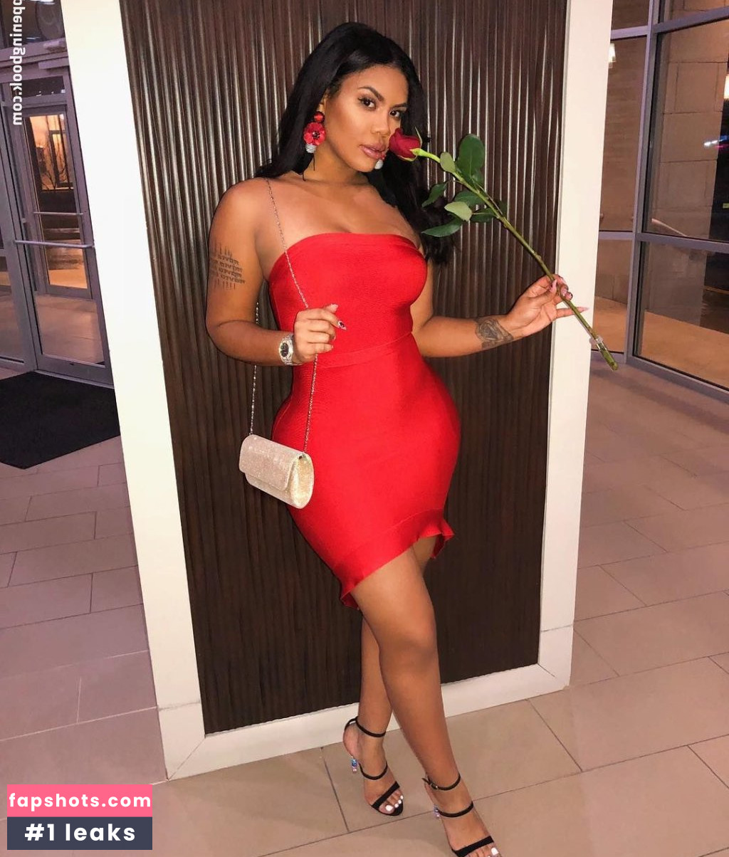 Taylor Hing gallery photo #77