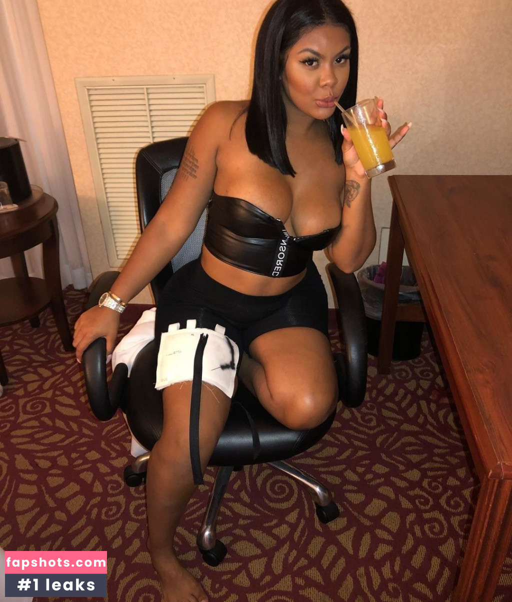 Taylor Hing gallery photo #80