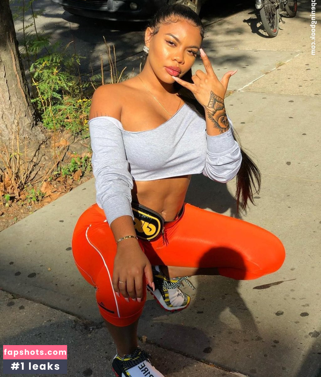 Taylor Hing gallery photo #83