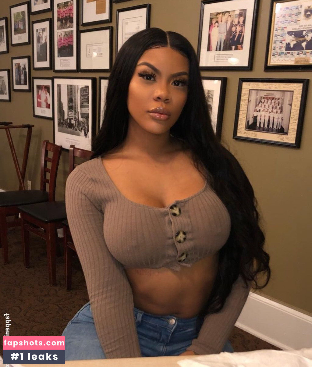 Taylor Hing gallery photo #90