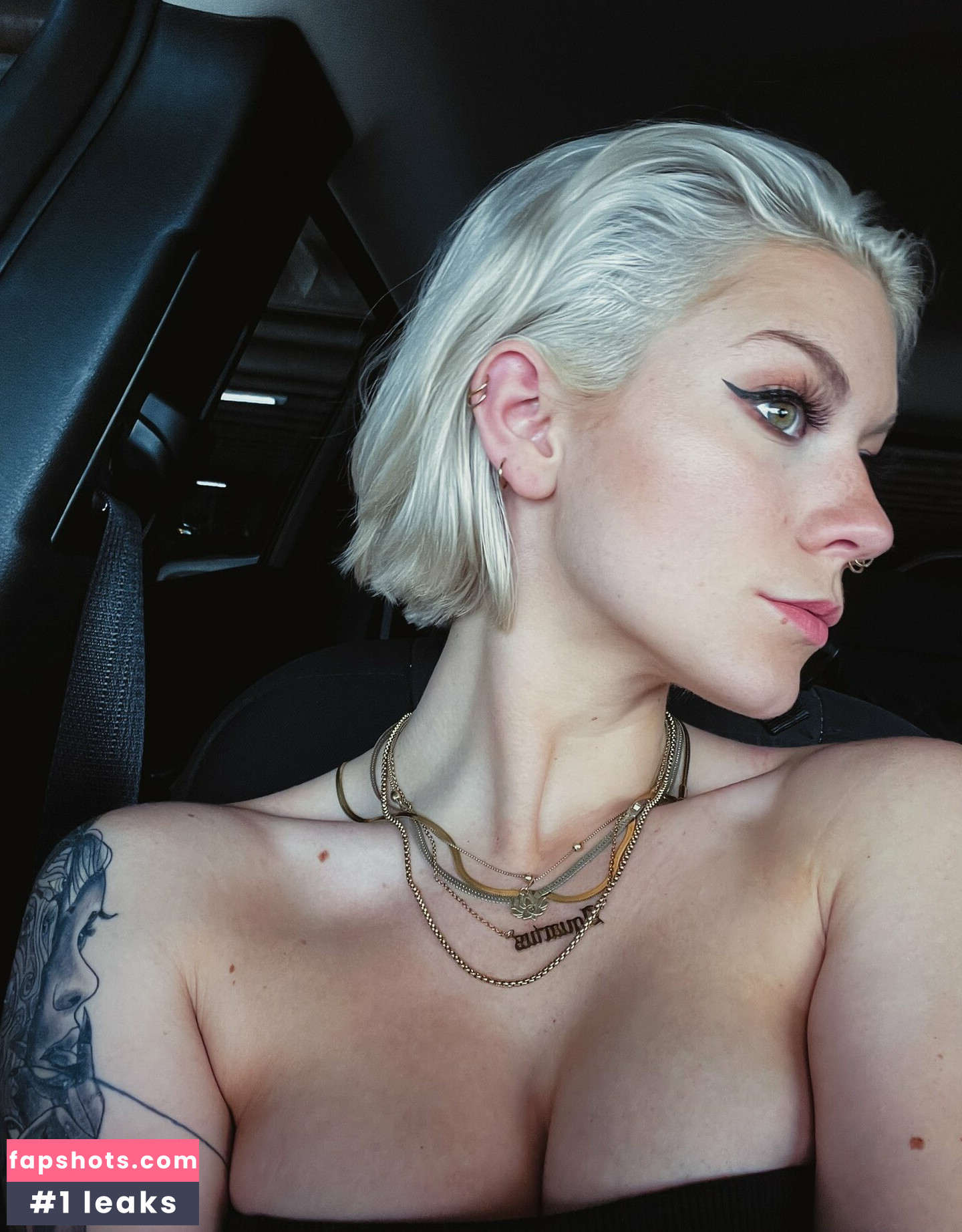 Taylor Hughs gallery photo #19