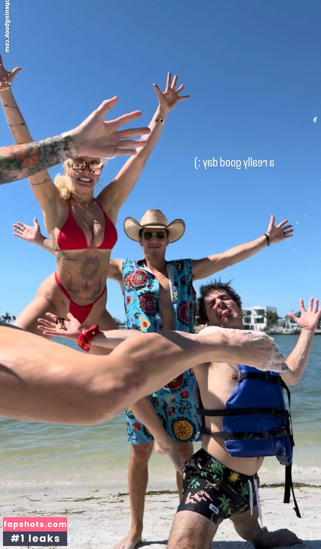 Taylor Hughs gallery photo #10