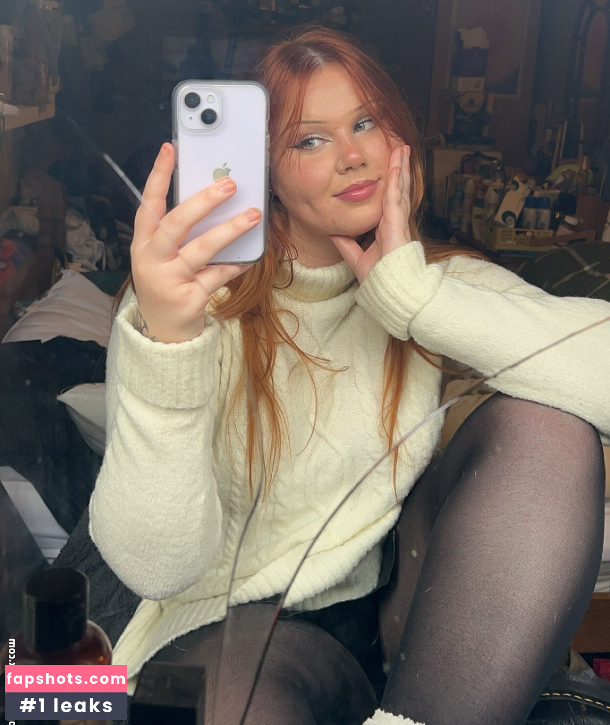 Taylor Hutchings gallery photo #5