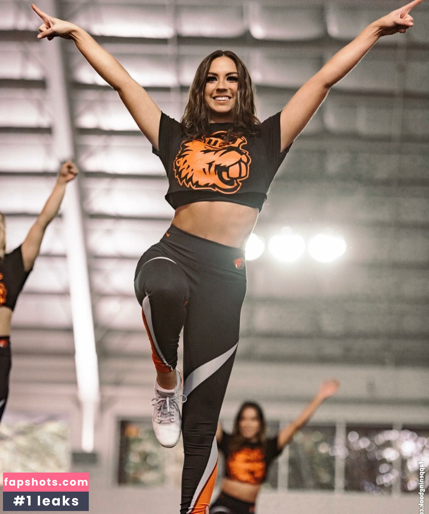 Taylor Johnson Cheer Filtración Desnuda OnlyFans Foto #13 - Fapshots