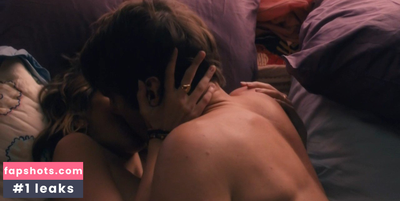 Taylor Marie Frey gallery photo #3