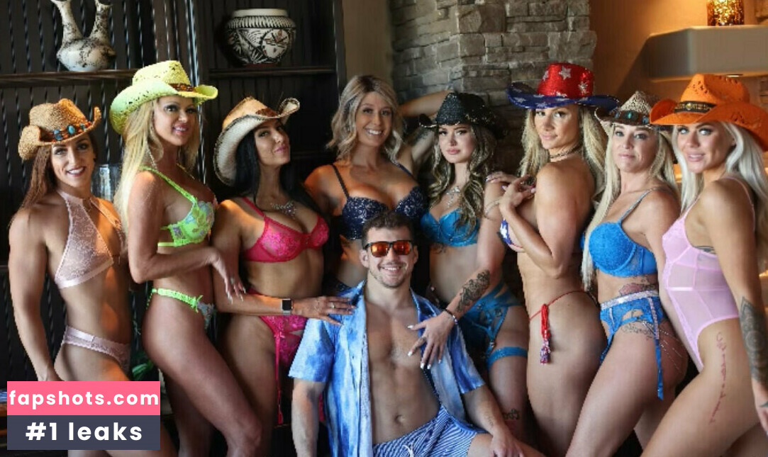 Taylor Murray gallery photo #23