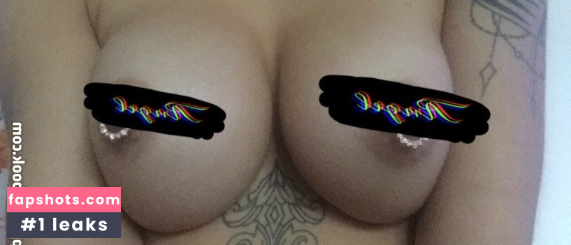 Taylor Schraeder nude babe gallery