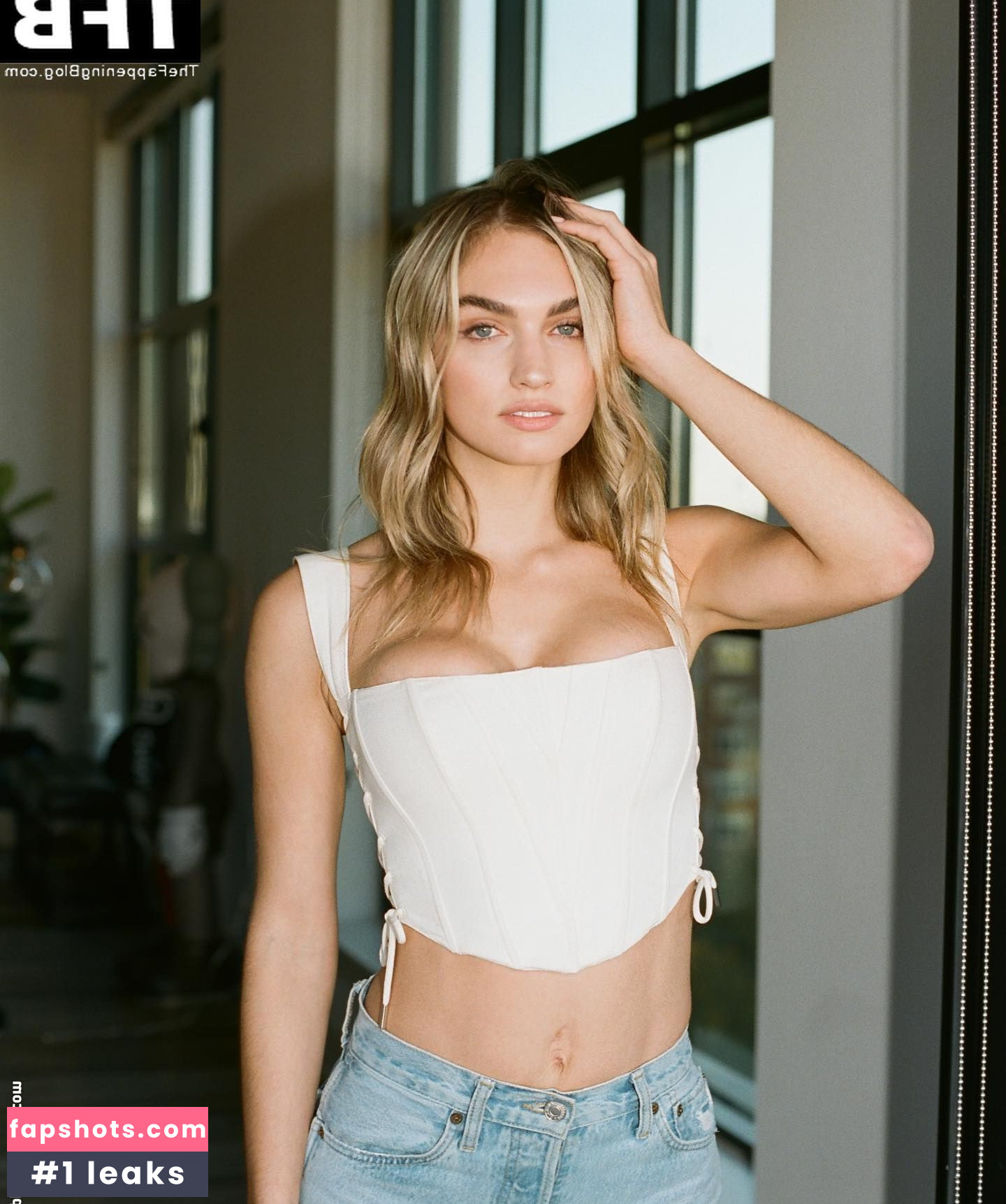 Taylor Sharpe gallery photo #26