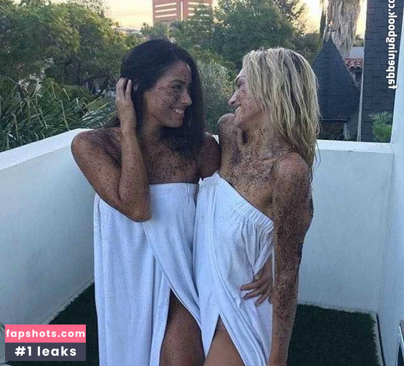 Taylor Sharpe gallery photo #81