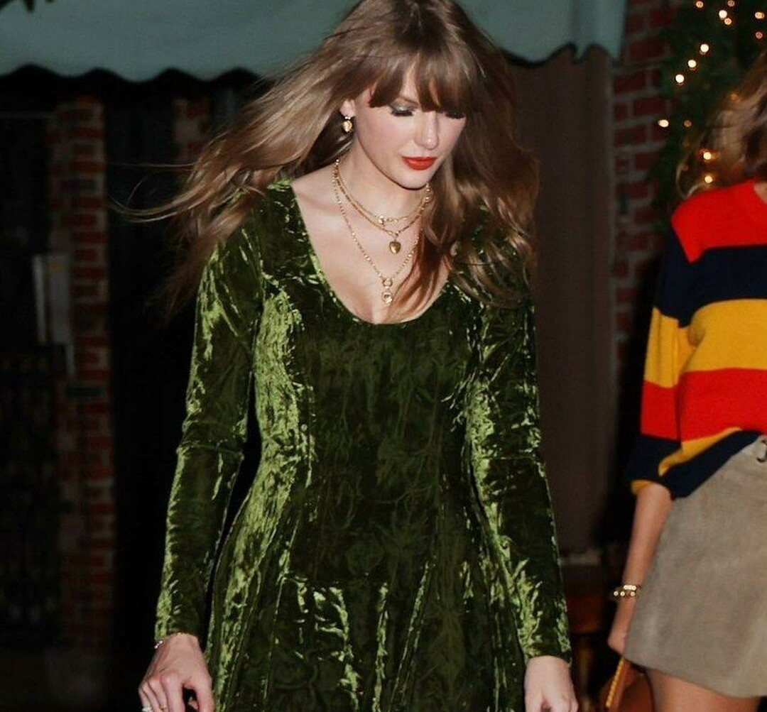 taylor-swift gallery photo #4115