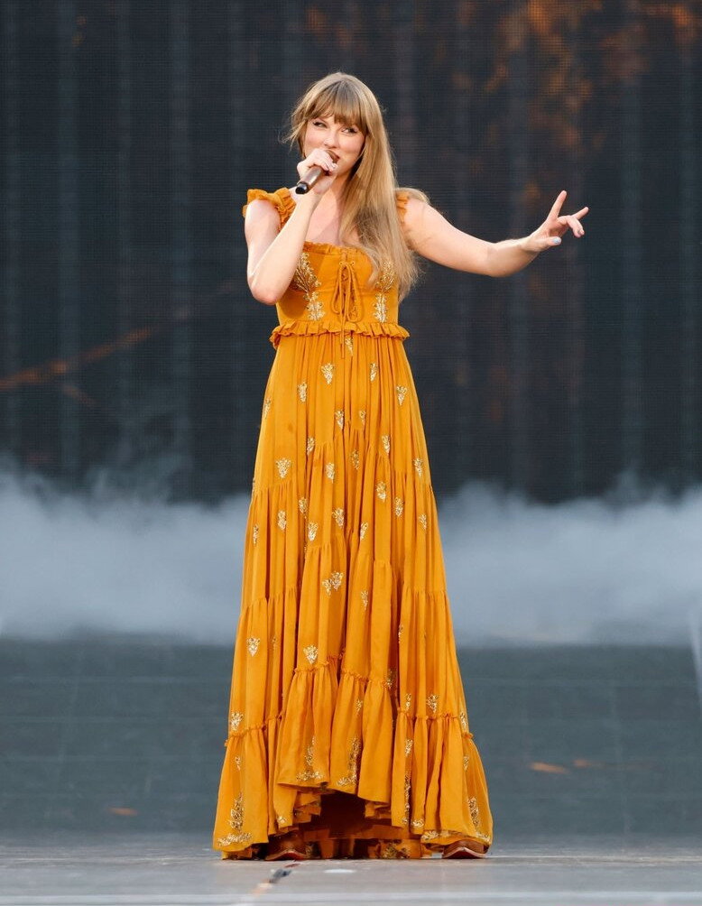taylor-swift gallery photo #5557