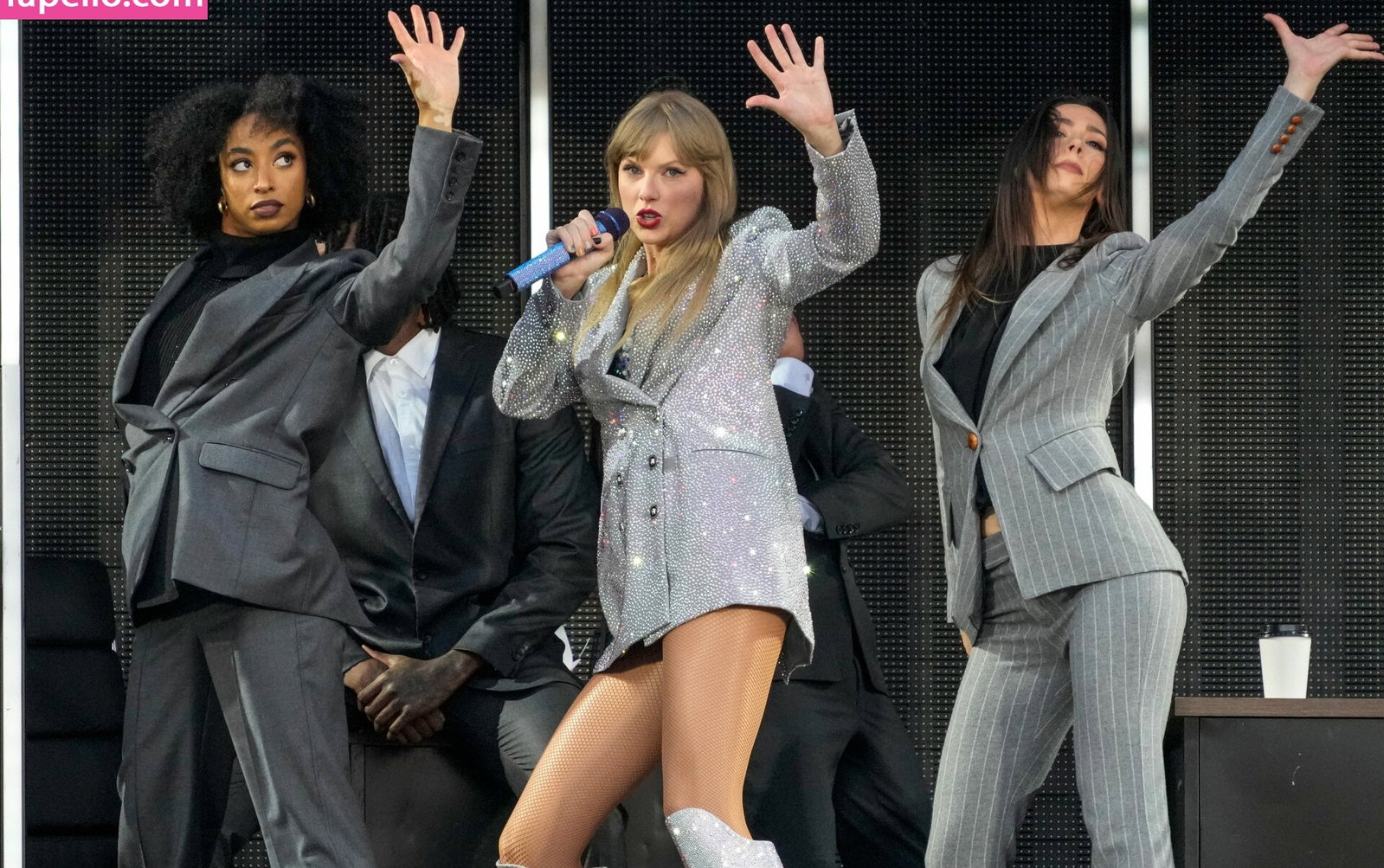 taylor-swift gallery photo #5562