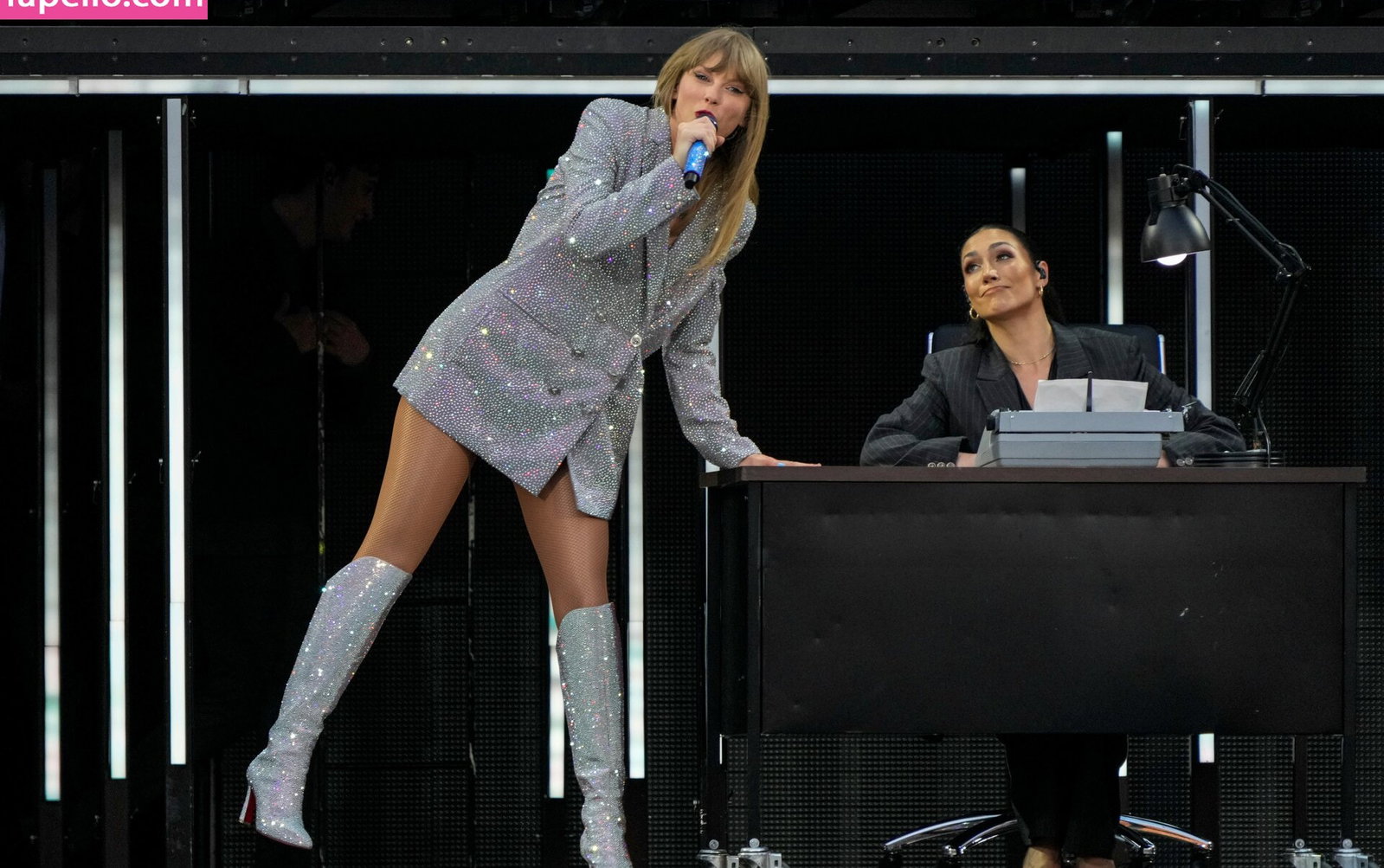 taylor-swift gallery photo #5564