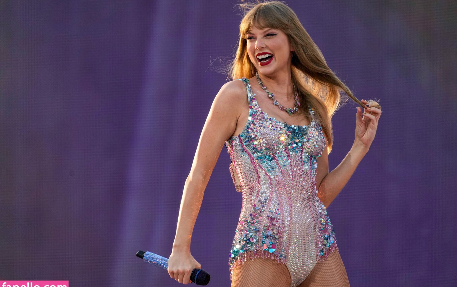 taylor-swift gallery photo #5597